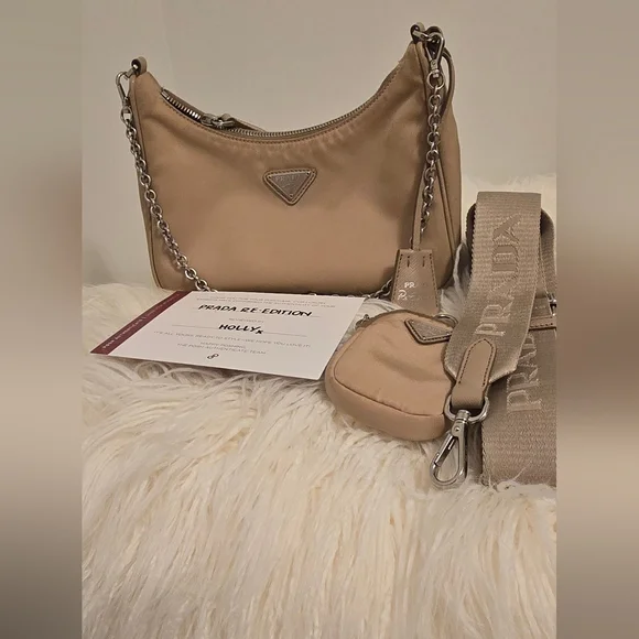 Prada Re-Edition 2005 👜 - Picture 2 of 14